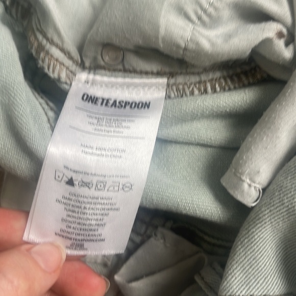 One Teaspoon high waisted Bonita shorts color faded khaki - Picture 7 of 7